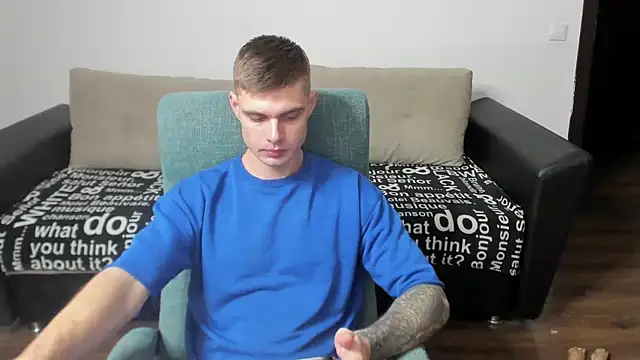 maks wolfis online show from January 22, 2025, 1:53 pm