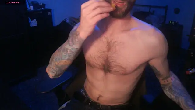 SexxxyLouis online show from October 3, 2025, 6:27 pm