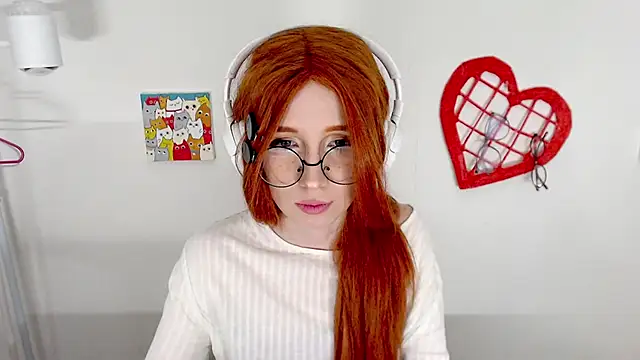 Snapshot of _Hanna_Moon_ chatting on June 19, 2026, 1:37 pm Hanna Moon online show from June 19, 2026, 1:37 pm