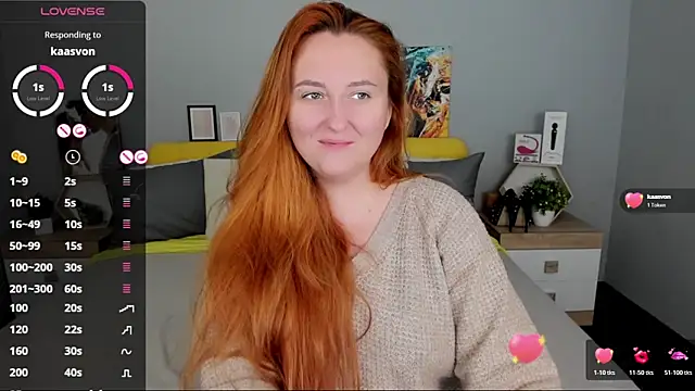 BabeLessi online show from April 12, 2026, 3:39 pm