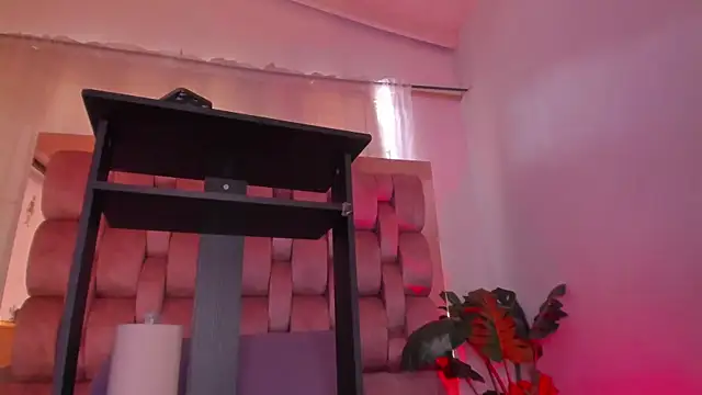 Secret chells online show from October 21, 2025, 5:35 pm