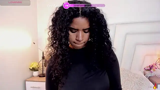 Ellie Alves online show from December 17, 2024, 3:06 pm