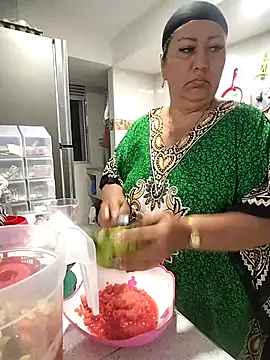 Snapshot of Brenda_Berck_ chatting on April 10, 2026, 9:58 am Brenda Berck online show from April 10, 2026, 9:58 am