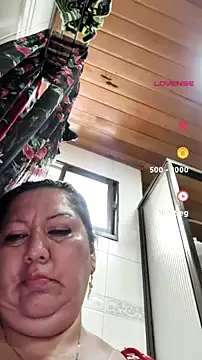 Snapshot of Brenda_Berck_ chatting on July 1, 2026, 12:51 pm Brenda Berck online show from July 1, 2026, 12:51 pm