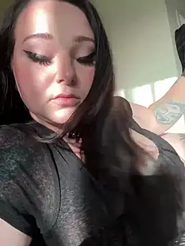 Kira tattoo online show from May 10, 2026, 1:55 am