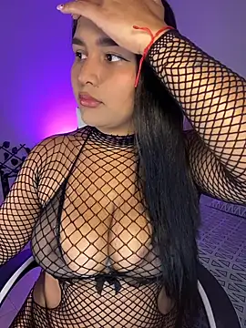 Fancyxlove online show from October 2, 2025, 1:51 pm