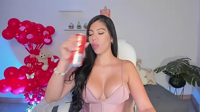 SophieHunt online show from February 15, 2025, 5:19 am