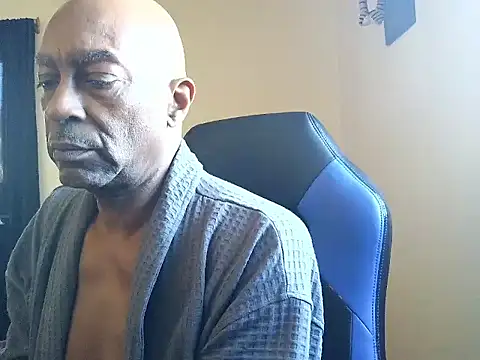 longdick4you8686 online show from March 8, 2026, 10:13 pm