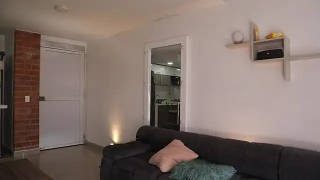  Vahos  online show from October 10, 2025, 5:23 pm