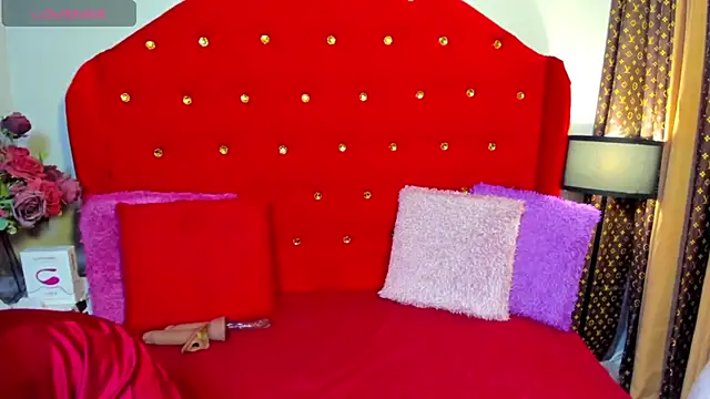 Snapshot of TranSEXUALDIVA chatting on September 11, 2025, 11:05 pm TranSEXUALDIVA online show from September 11, 2025, 11:05 pm