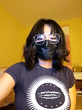 Latin summer online show from December 1, 2025, 3:00 am