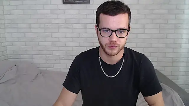 Alexxx horny online show from October 1, 2025, 6:30 am