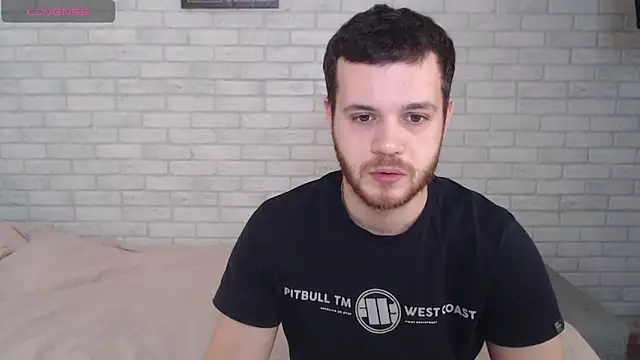 Snapshot of Alexxx_horny chatting on February 7, 2026, 9:13 am Alexxx horny online show from February 7, 2026, 9:13 am