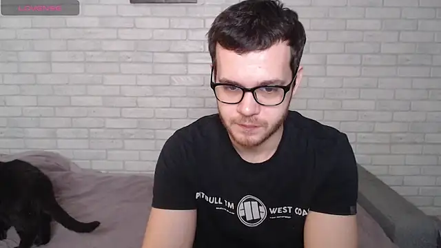 Snapshot of Alexxx_horny chatting on February 16, 2026, 8:10 am Alexxx horny online show from February 16, 2026, 8:10 am