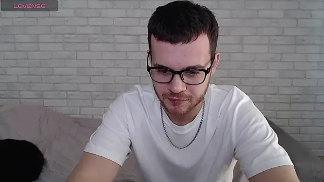 Snapshot of Alexxx_horny chatting on March 21, 2026, 8:19 am Alexxx horny online show from March 21, 2026, 8:19 am