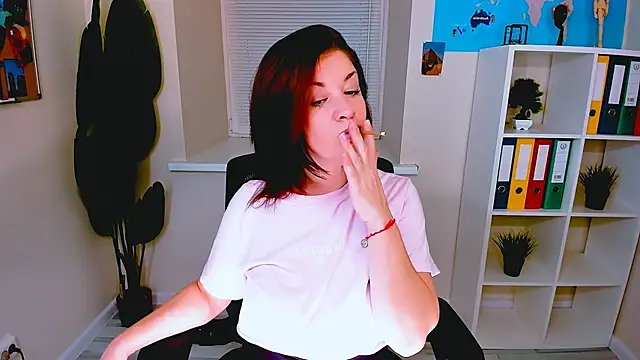 AnaMills online show from November 6, 2025, 10:38 am