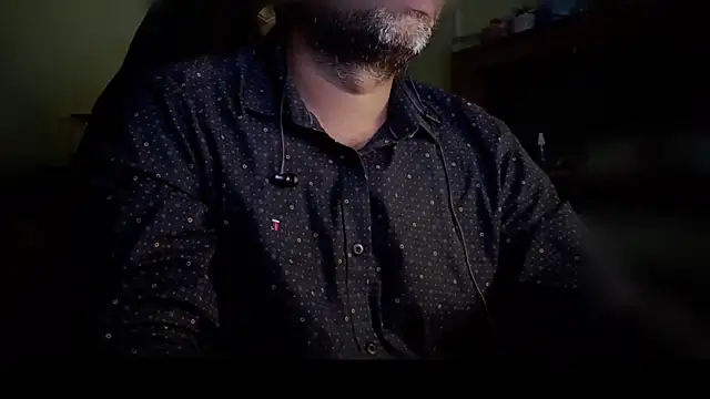  x rated  online show from January 13, 2025, 4:41 pm