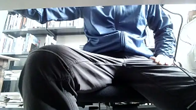 Snapshot of NiceHunter89 chatting on February 16, 2026, 10:33 am NiceHunter89 online show from February 16, 2026, 10:33 am