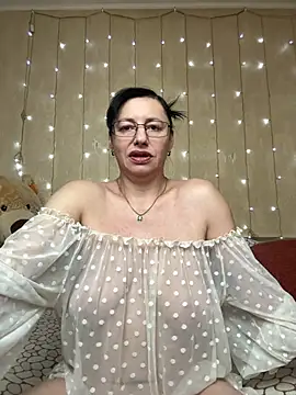 Amberhotqueen online show from February 2, 2026, 8:46 am