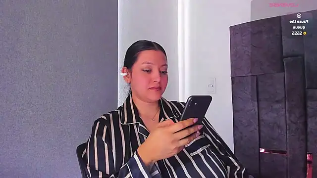 MarcellaGriffin online show from January 25, 2025, 4:57 pm