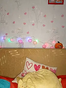 Snapshot of Katti_Kissa chatting on January 8, 2025, 1:31 pm Katti Kissa online show from January 8, 2025, 1:31 pm