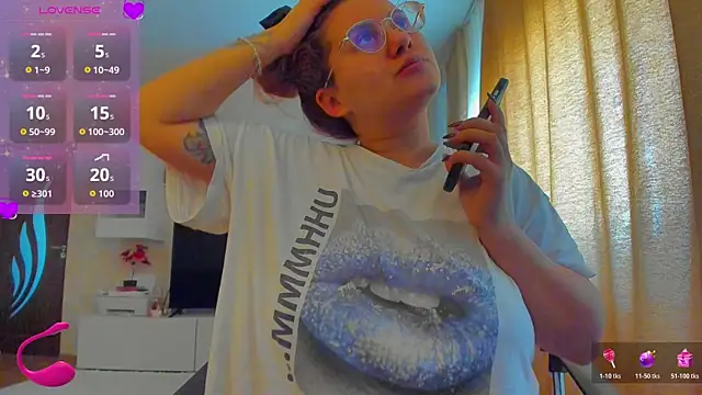 hot evil queen online show from January 14, 2026, 9:37 am