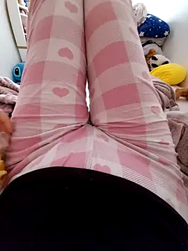 lolyforyou online show from March 13, 2025, 9:10 am