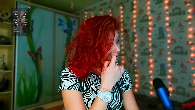 SmokyRose online show from November 17, 2025, 12:00 pm