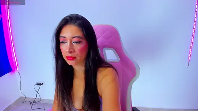 MeganWhite3 online show from March 4, 2025, 7:08 am