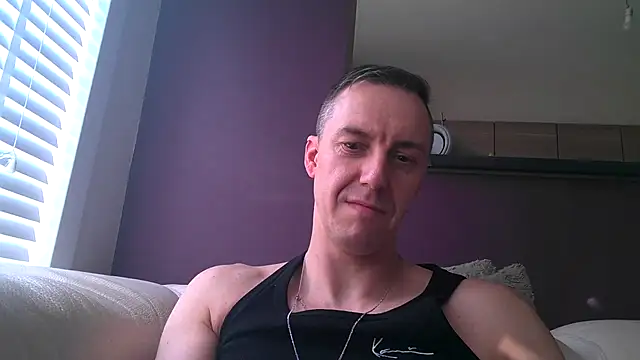 ploki2180 online show from February 16, 2025, 3:05 pm