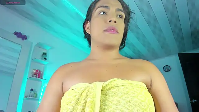 briitany hot online show from December 13, 2024, 11:50 pm