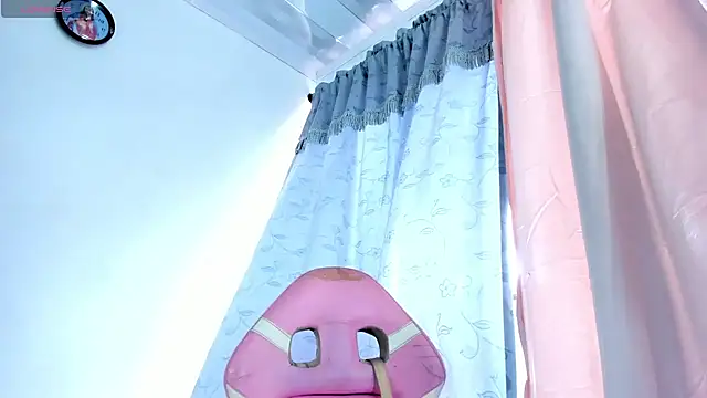 briitany hot online show from October 8, 2025, 6:38 pm