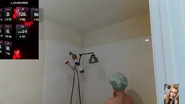 Snapshot of Blondiewithanass chatting on July 9, 2026, 6:56 pm Blondiewithanass online show from July 9, 2026, 6:56 pm