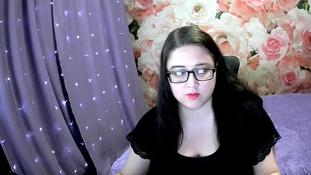 Snapshot of OverseerX chatting on September 24, 2025, 2:42 pm OverseerX online show from September 24, 2025, 2:42 pm