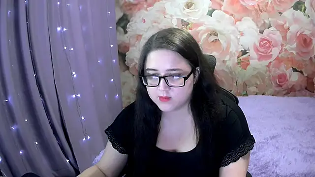 Snapshot of OverseerX chatting on September 25, 2025, 7:50 pm OverseerX online show from September 25, 2025, 7:50 pm