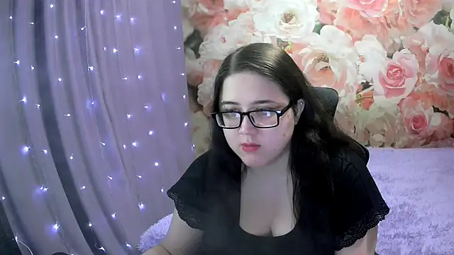 Snapshot of OverseerX chatting on October 14, 2025, 10:10 pm OverseerX online show from October 14, 2025, 10:10 pm