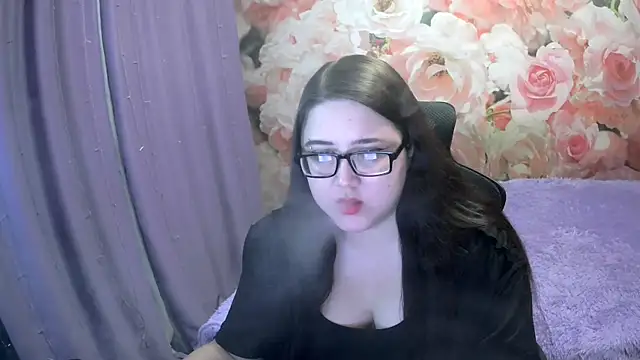 Snapshot of OverseerX chatting on October 24, 2025, 9:00 pm OverseerX online show from October 24, 2025, 9:00 pm