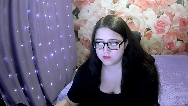 Snapshot of OverseerX chatting on October 30, 2025, 10:21 pm OverseerX online show from October 30, 2025, 10:21 pm