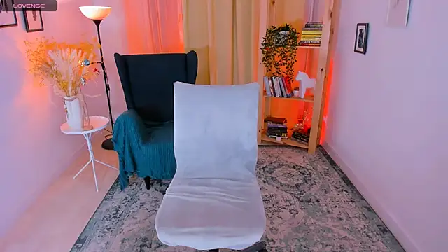 Laly Peach online show from December 19, 2024, 7:40 pm