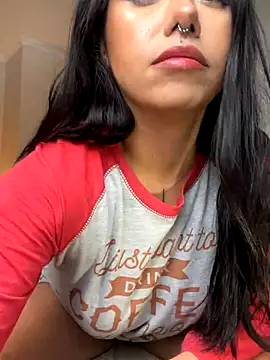 Snapshot of Samispank chatting on November 18, 2025, 11:59 pm Samispank online show from November 18, 2025, 11:59 pm