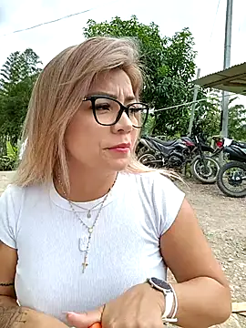 DIANITA 1988 online show from February 23, 2025, 7:38 pm