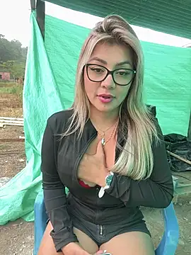 DIANITA 1988 online show from March 12, 2025, 6:44 pm