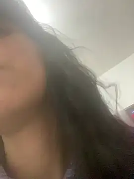 Snapshot of Sarah-safada chatting on August 4, 2026, 2:48 am Sarah-safada online show from August 4, 2026, 2:48 am