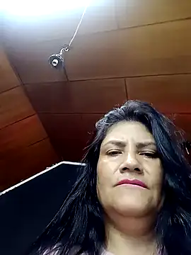 salomexlove 20 online show from February 8, 2025, 1:01 pm