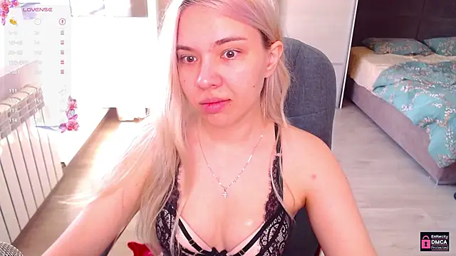 Snapshot of Lana__Nova chatting on July 16, 2026, 8:42 am Lana Nova online show from July 16, 2026, 8:42 am