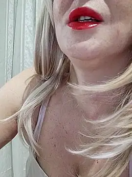 Snapshot of Vivian115 chatting on October 19, 2025, 7:47 pm Vivian115 online show from October 19, 2025, 7:47 pm