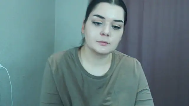 ohhhMie online show from December 18, 2024, 9:18 pm