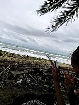 Luna-Natural online show from October 24, 2025, 4:47 pm