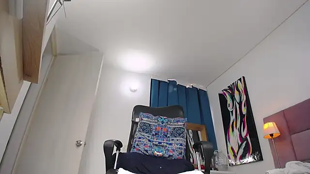 lizzy squirt online show from December 26, 2024, 8:11 pm
