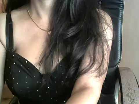 Adventurous Angel online show from December 8, 2024, 7:32 pm